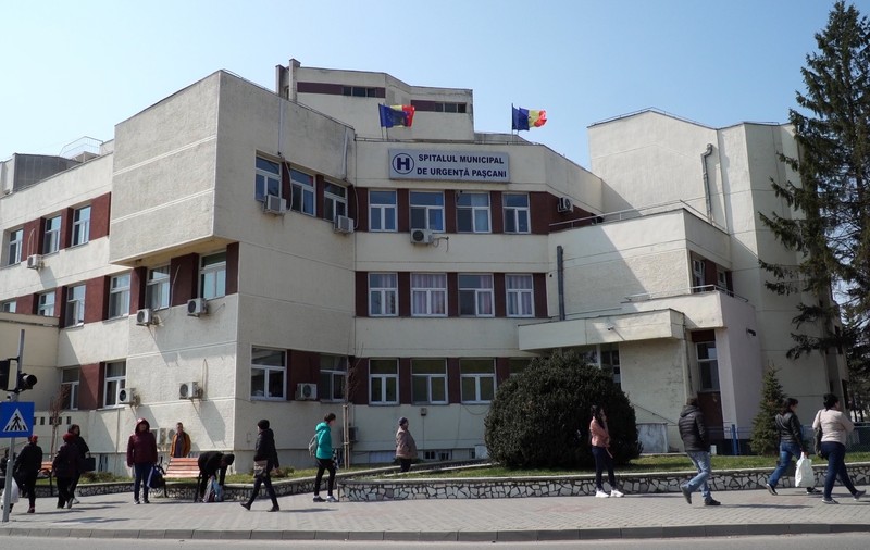 Focar de coronavirus la Spitalul Pașcani. Zece pacienți ai unei secții și opt angajați, testați pozitiv