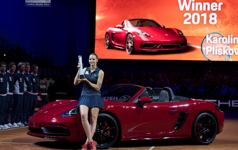 Karolina Pliskova a câștigat turneul de la Stuttgart. CoCo Vandeweghe, în lacrimi