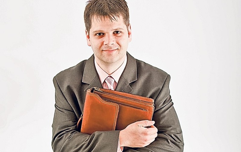 Statul, cel mai bun angajator! Salariaţii din privat câştigă mai puţin decât bugetarii