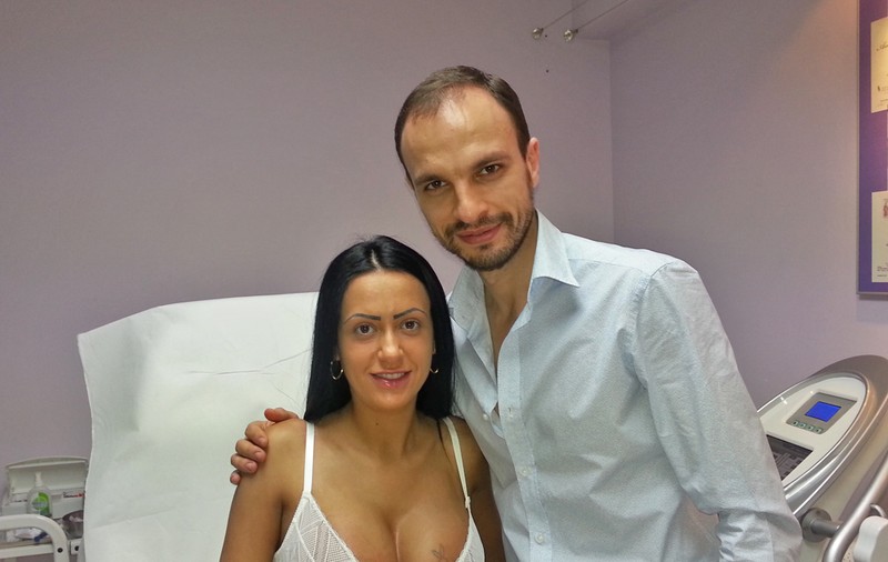 Miss Fata de la Pagina 5 Mihaela Mihai ARE SILICOANE VALABILE PE VIAŢĂ! Uite ce BUST IMPRESIONANT etalează acum | FOTO