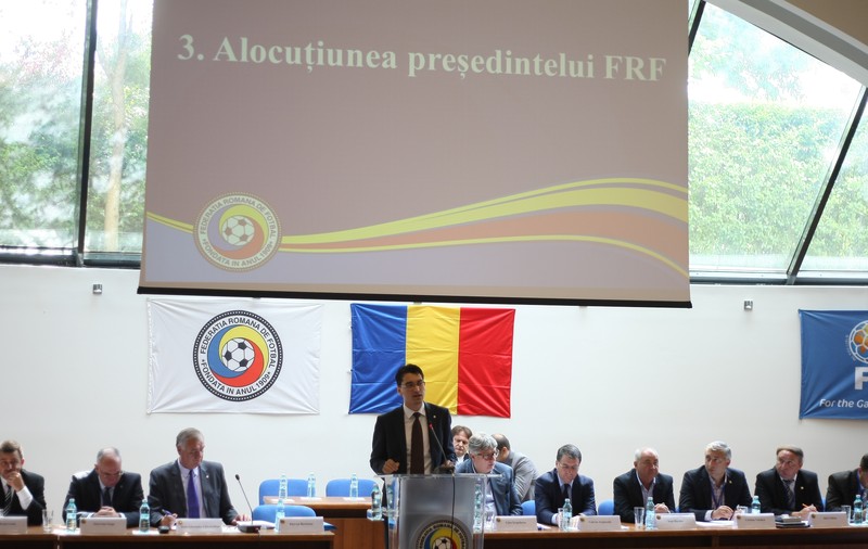 Cinci "sclavi" n-au fost primiţi în Casa Fotbalului ca să nu-l deranjeze pe Burleanu