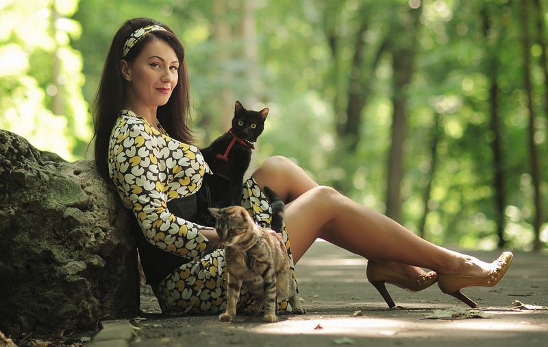 REPORTAJ/Un fost model Playboy salvează animale abandonate: „O poză cu mine dezbrăcată are sute de like-uri. Dacă postez un căţel, îmi dă like mama“/ FOTO