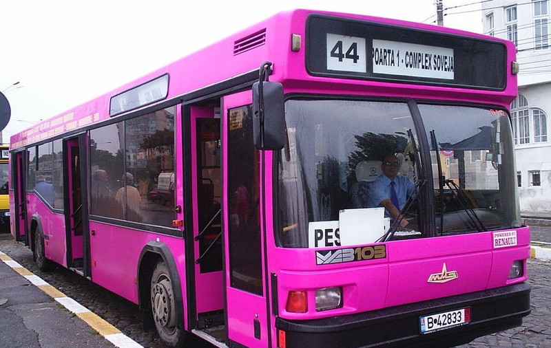 Transportul local gratuit pentru elevi pe tot parcursul anului. Anisei a cerut, Orban a aprobat