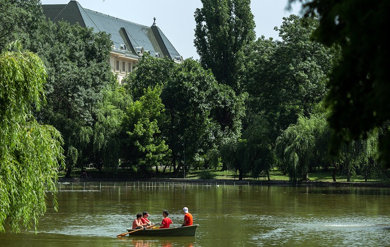Prognoza meteo de luni, 22 iulie. Vremea va fi caniculară în sud, dar sunt anunțate furtuni după-amiază și la noapte
