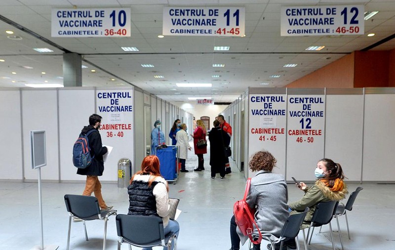 Noile opțiuni din platforma de vaccinare: rapelul poate fi acum programat la un alt centru
