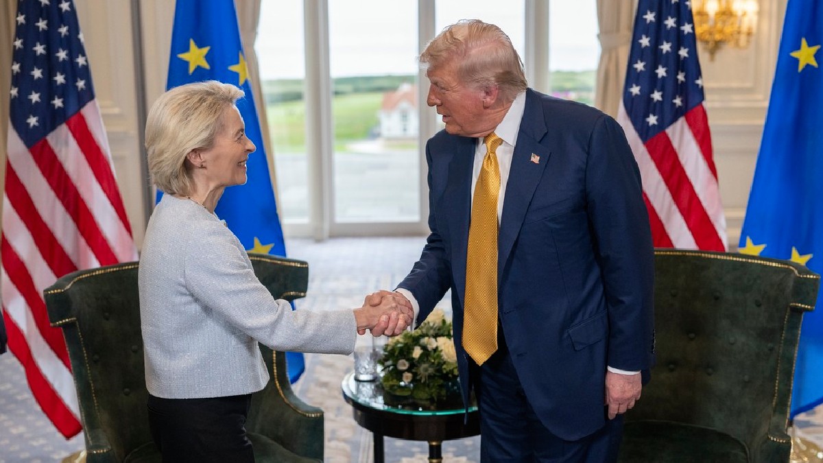 Ursula și Donald Trump in Scoția