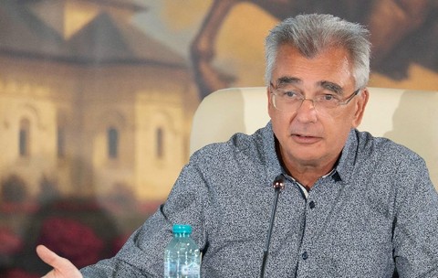 AUR nu le cere parlamentarilor vot la vedere la moțiunea de cenzură contra lui Bolojan, susține Petrișor Peiu: „Fiecare votează cum crede”