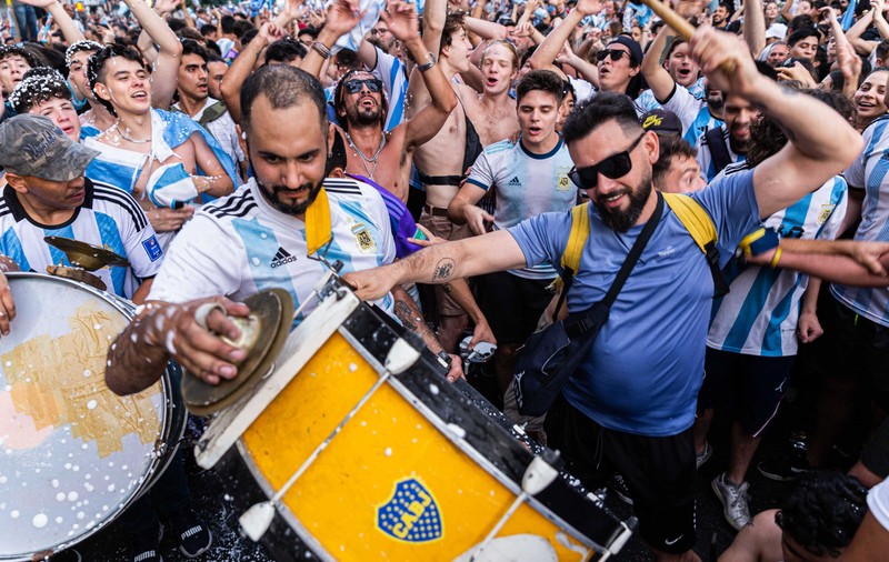 Imagini din Buenos Aires după ce Argentina a câștigat Cupa Mondială din Qatar. Sute de mii de oameni în stradă