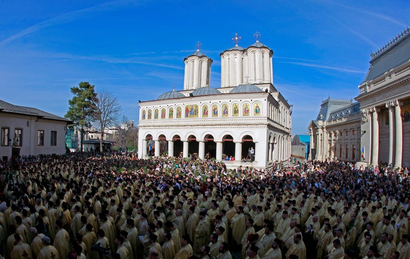 Sâmbăta Mare, ziua îngropării lui Iisus Hristos. Prăznuim îngroparea Mântuitorului și pogorârea la Iad