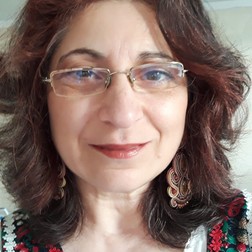 Elena Dragu, profesoară în Neamț, este îngrijorată de sănătatea ei dacă va trebui să se întoarcă fizic la catedră