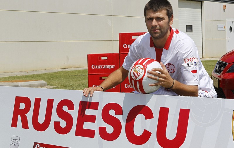 Adio, Steaua! Sevilla a găsit cumpărător pentru Raul Rusescu