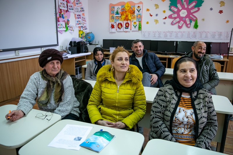 Elevii din clasa a III-a din cadrul programului “A doua șansă”, Barcea, județul Galați
