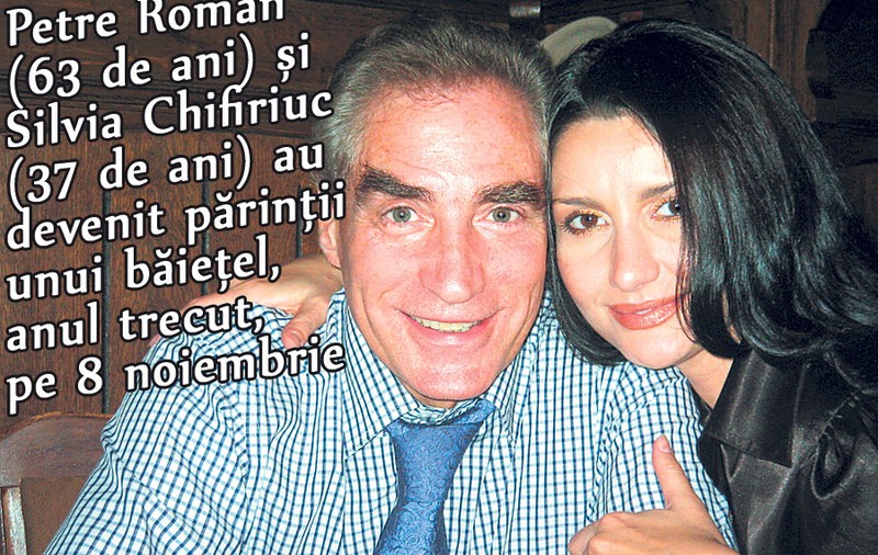 Petre Roman îl botează pe micuţul Petrus după Paşte