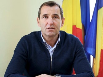 Valerică Pupăză, primarul comunei doljene Cârcea