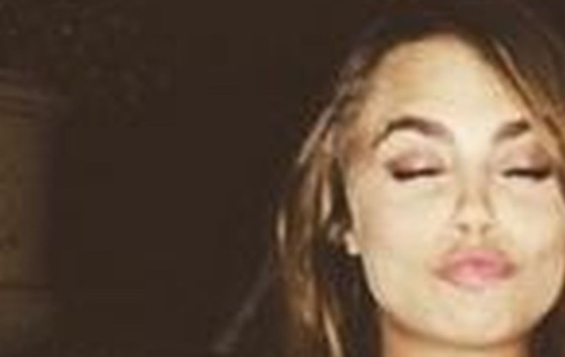 Cei-i face SELENA GOMEZ celei mai bune prietene ale ei? Imaginea care face furori pe intenet! FOTO
