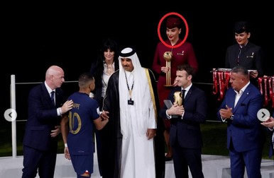 Adriana Paul a ținut trofeul înainte ca acesta să-i fie oferit lui Messi. Foto captură video TVR