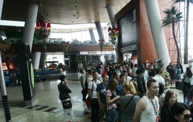 Vezi ce program au de Paşte mall-urile din Bucureşti