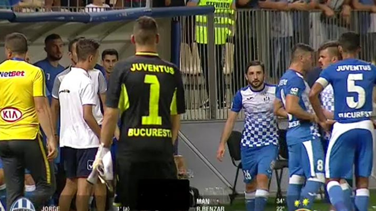 Scandal în vestiarul lui Juventus București. Jucătorii s-au bătut între ei, machedonul Călințaru e la spital, cu mâna ruptă!