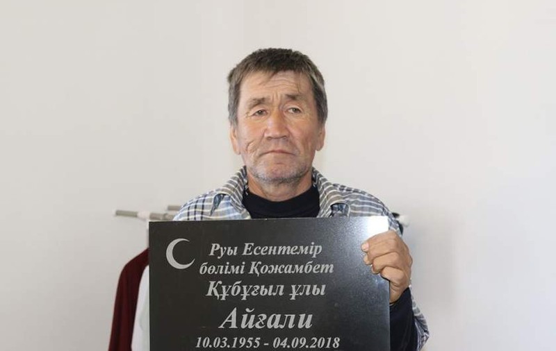 Un bărbat pe care familia îl credea mort s-a întors acasă, la 2 luni după înmormântare