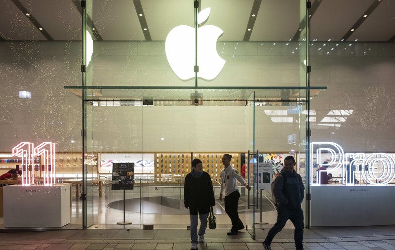 Apple închide toate magazinele sale din China continentală din cauza coronavirusului