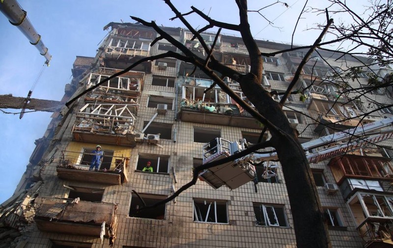 Un cetățean american a murit în urma atacurilor Rusiei cu rachete și drone asupra capitalei Ucrainei, Kiev | VIDEO