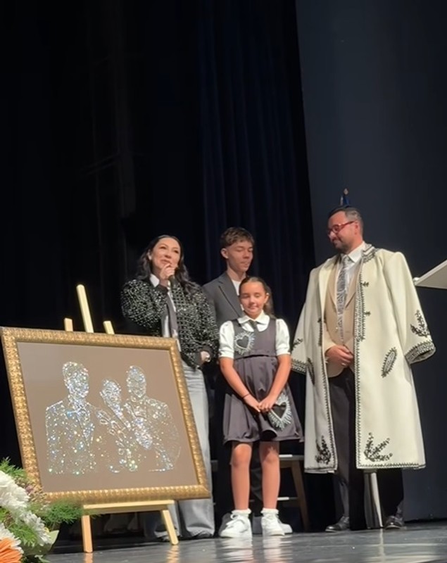 Cătălin Măruță, cetățean de onoare al orașului Târgu Jiu. Primarul l-a felicitat, iar Andra a plâns de emoție. „E locul unde am copilărit”