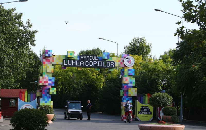 Parcurile Lumea Copiilor şi Orăşelul Copiilor, din București, închise din cauza avertizării de vijelii