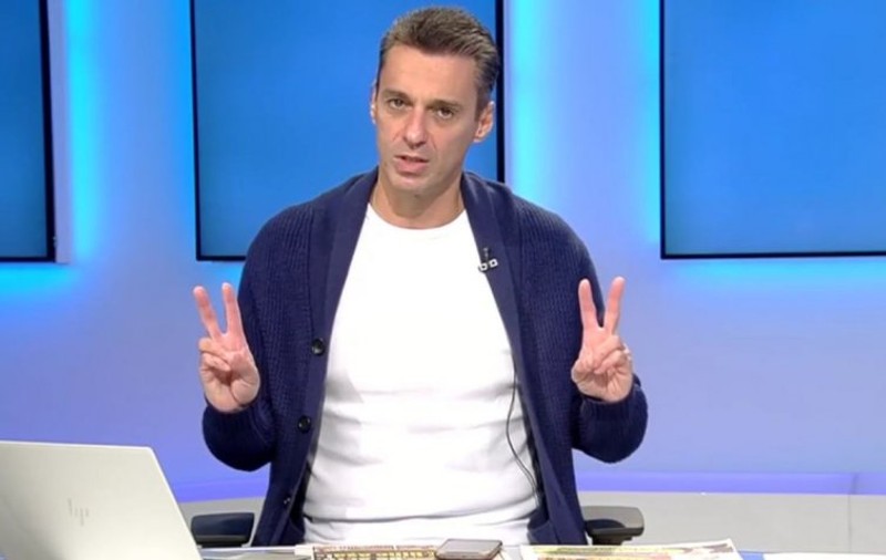 Mircea Badea a întârziat la emisiune, după ce a fost oprit de Poliție: „Era un mare filtru”