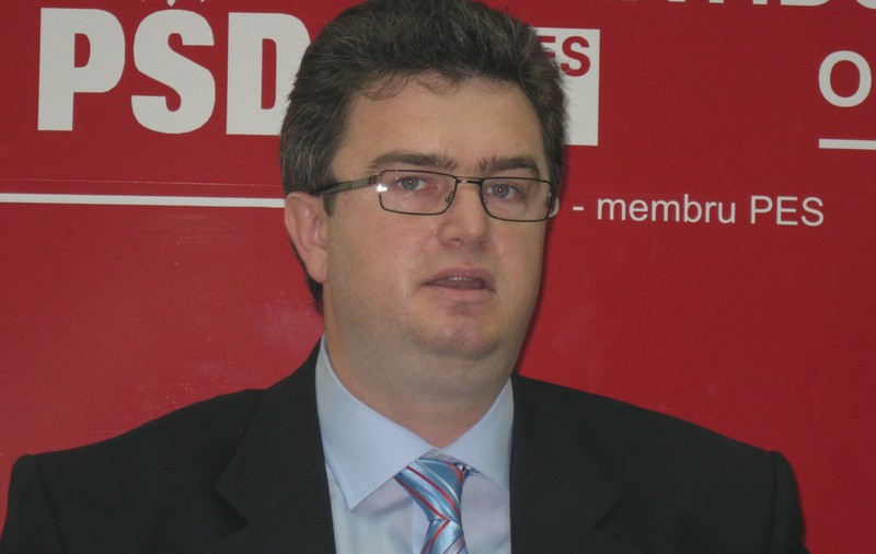 Şeful PSD Suceava atacă: "Avem un premier securist"