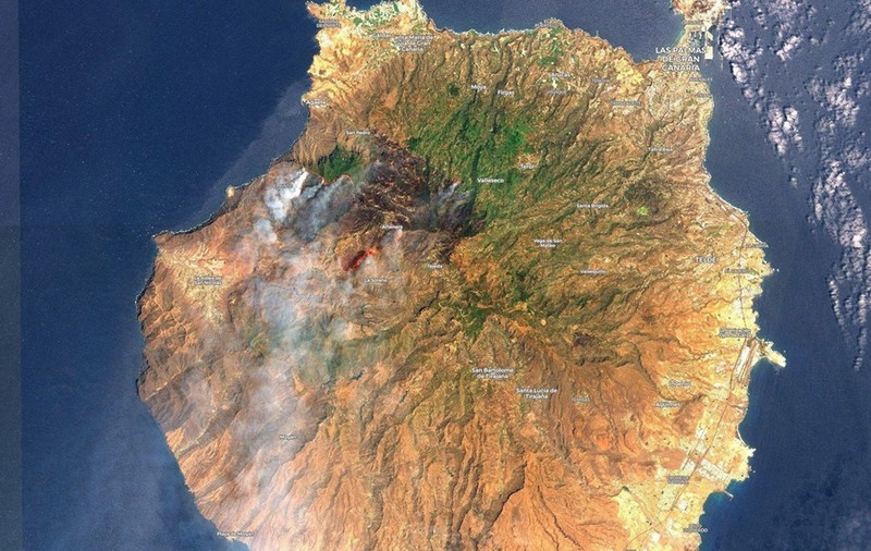​FOTO | Imagini spectaculoase din satelit cu incendiul de vegetație din insula Gran Canaria