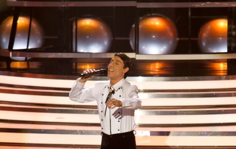 Transformare incredibilă pentru Iulian Vasile, de la ”X Factor” la "Te cunosc de undeva!" în rolul Gil Dobrică! 