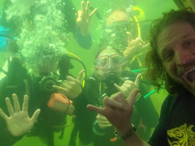 Associate professor and biomedical engineer Joseph Dituri, 55, is spending 100 days underwater in a specially built lodge - smashing the previous record of 73 days. He is hoping his Atlantean effort will further research into slowing the aging process. Dituri, a U.S. Navy diver for 28 years, will be 30 feet underwater at Jules’ Undersea Lodge in Key Largo, Florida, and will conduct research and teach classes there. He will also be visited by other scientists, students, and divers. He began his stint on 1 March. Dituri is advancing conclusions from a previous study, which found cells exposed to increased pressure doubled within five days. This suggests the increased pressure has the potential to prevent diseases associated with aging - and allow humans to live longer. Thankfully, Dituri’s quarters have a working toilet, kitchen, and shower - as well as the work and science area. But it is very much on the cosy side - with little room to exercise, and cramped when he has visitors who arrive through. As there’s no sunlight he must take Vitamin D supplements during his stay to remain healthy. The record of 73 days underwater set by two University of Tennessee researchers in 2014. -PICTURED: Navy Diver Turned Professor Spending 100 Days Underwater In Bid To Reverse Aging -LOCATION: Key Largo United States -DATE: 1 Mar 2023 -CREDIT: Joseph Dituri/Cover Images/INSTARimages.com,Image: 761096608, License: Rights-managed, Restrictions: , Model Release: no, Pictured: Navy Diver Turned Professor Spending 100 Days Underwater In Bid To Reverse Aging