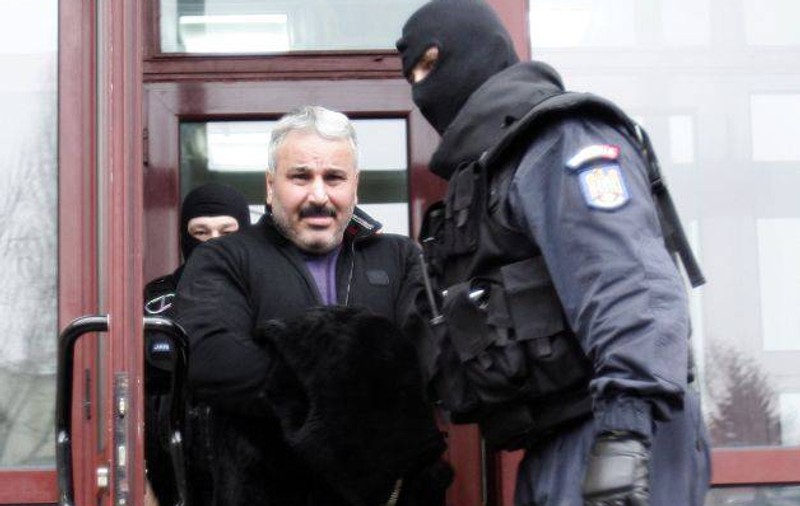 MASCAȚII, LA UȘA lui SILE Cămătaru. Pe INTERLOP L-A LUAT INIMA