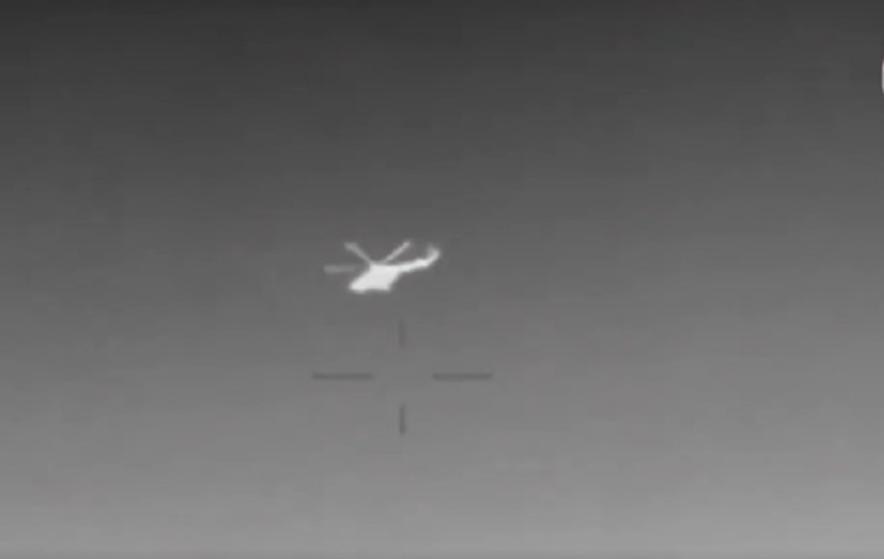 Ucrainenii se laudă că au doborât „pentru prima oară în lume” un elicopter rusesc cu o rachetă trasă de pe o dronă navală, în Marea Neagră | VIDEO