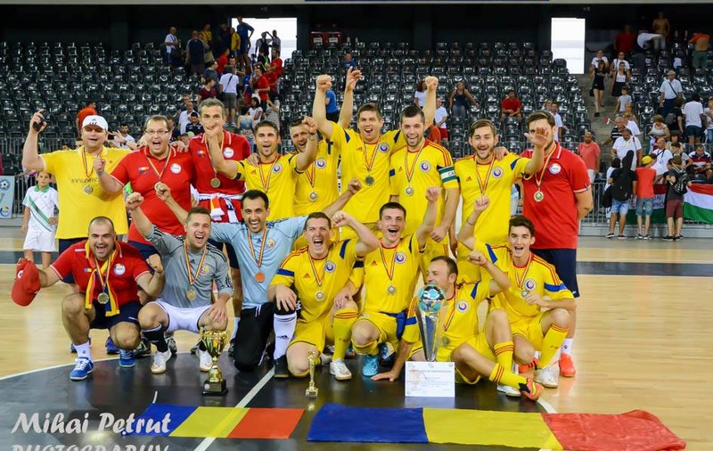 Disperarea medicului ce se ocupă de românii care au cucerit Europeanul de fotbal pentru diabetici: ^”Nimeni nu ne bagă în seamă! Am solicitat și Federația, și Ministerul, dar n-au trimis pe nimeni nici la premiere!”. Mai are nevoie de 27.000 de euro pentru acoperirea cheltuielilor cu organizarea de la Cluj-Napoca