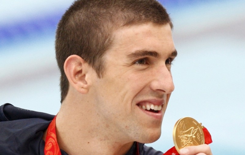 Michael Phelps sare din apă direct la jocurile de noroc