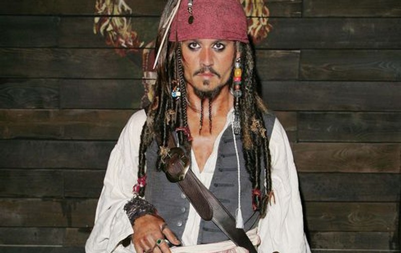 Kusturica îi ridică statuie lui Johnny Deep