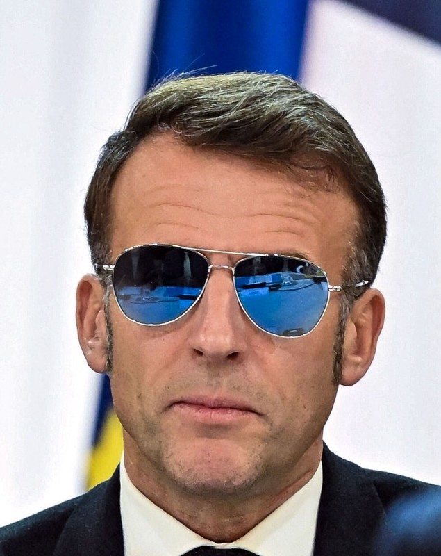 Cătălin Botezatu, despre ochelarii de soare purtați de Emmanuel Macron. Cât costă un astfel de model: „Un brand de lux cu istorie de peste un secol”