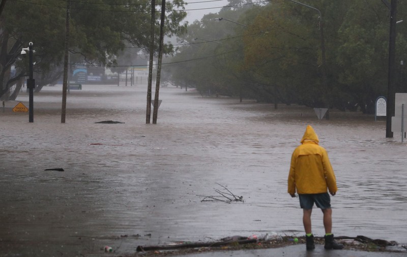 Mii de oameni au fost evacuați de urgență în estul Australiei și în Tasmania, în urma inundațiilor devastatoare