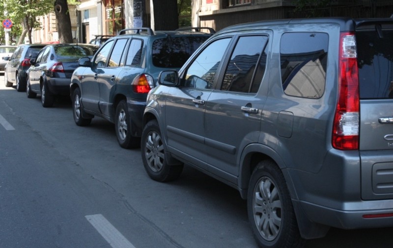 În doi ani vom avea încă 7.000 de locuri de parcare în Bucureşti