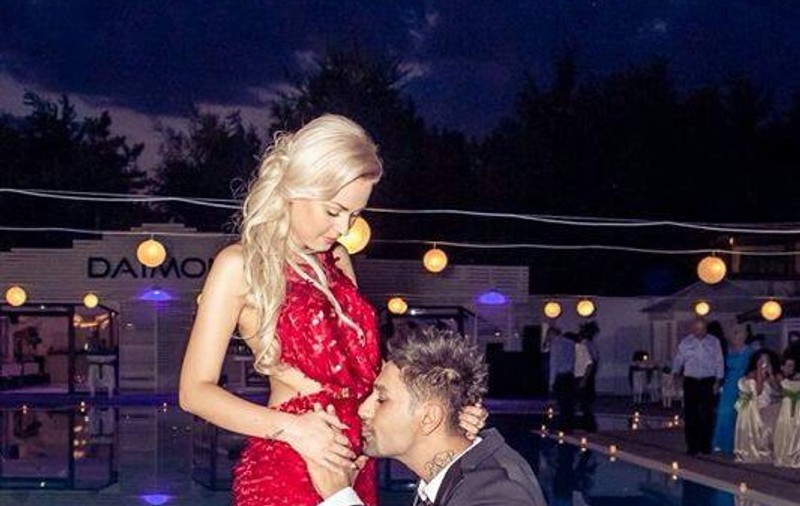 CONNECT-R A DEVENIT TĂTIC! Soţia lui a născut o fetiţă | VEZI AICI PRIMA FOTOGRAFIE CU MICUŢA