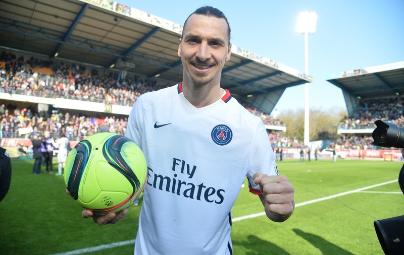 Ce salariu pretinde Zlatan Ibrahimovici pentru a accepta un transfer în Anglia
