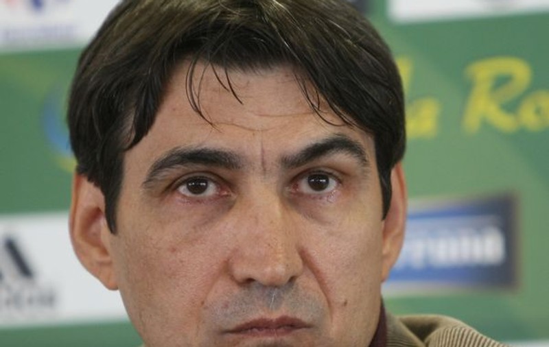 Piţurcă le-a pus o ÎNTRBARE HILARĂ jurnaliştilor care l-au chestionat despre Vica