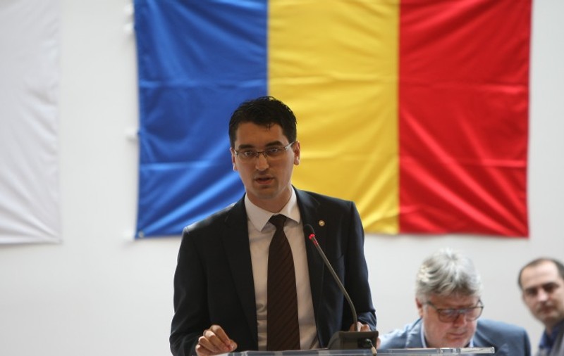 Altă schismă în ”Generaţia de Aur”! Şi el s-a dat cu duşmanul Burleanu!