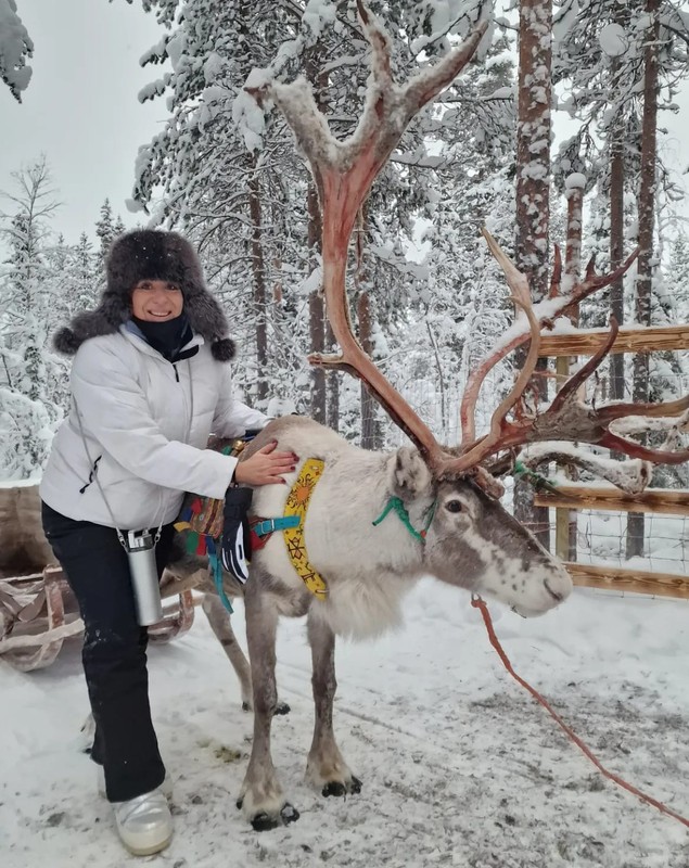 Apelul făcut de Oana Roman după ce ea și fiica ei s-au întors din Laponia. „Dragii mei, am nevoie de ajutorul vostru. Nu a venit nimeni să ne ia”