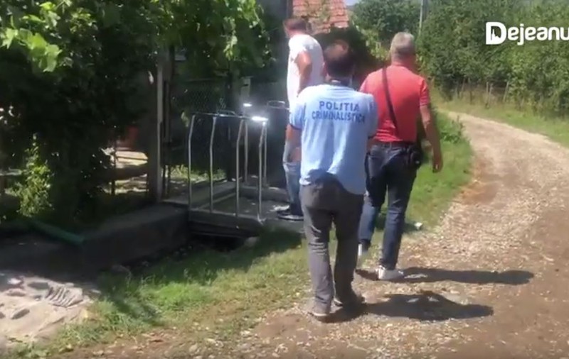 O tânără mamă din Dej și-ar fi ucis bebelușul. Fetița, găsită moartă într-o fosă septică / VIDEO