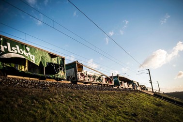 epa07257993 A damaged freight train stands at the Great Belt Bridge in Nyborg, Denmark, 02 January 2019, after a train accident. Trail transport operator DSB announced that six people have died in the accident. EPA-EFE/TIM K. JENSEN DENMARK OUT