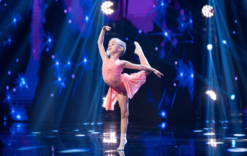 „Românii au talent”, 12 aprilie. În fața celor patru jurați vor ajunge concurenți din toate domeniile, de la magie, la dans și teatru de păpuși