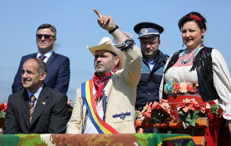 EXCLUSIV/Mimi Brănescu se reîntoarce în „Las Fierbinți”. Soțul „Aspirinei” a rezistat doar un sezon departe de serial