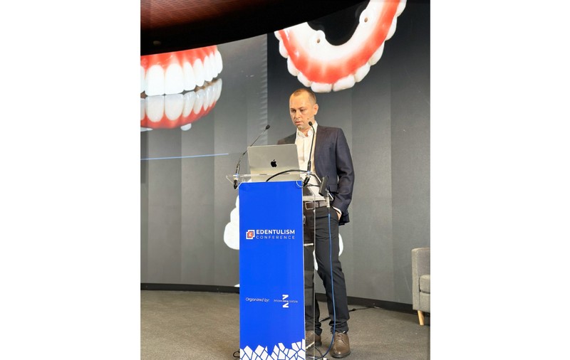 Dr. Cazacu Corrado, singurul speaker român la conferința Edentulism, din Barcelona